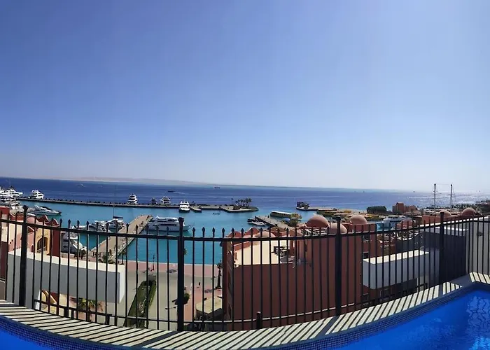 Daire With Breathtaking 's View With 2 Bedrooms *